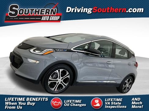 Used 2020 Chevrolet Bolt Premier w/ Infotainment Package FWD image 1