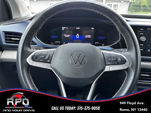 Used 2022 Volkswagen Taos SE AWD/4WD image 17