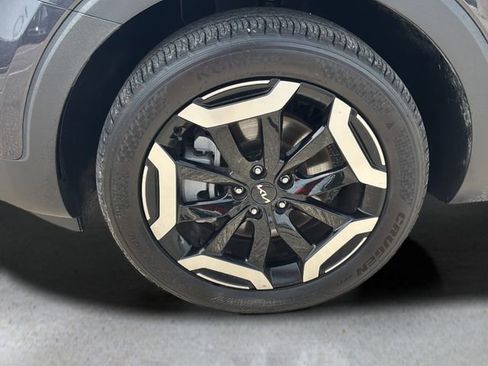 Used 2025 Kia Telluride S FWD image 27