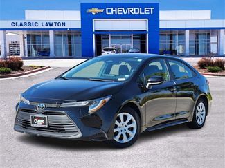 Used 2023 Toyota Corolla LE image 1