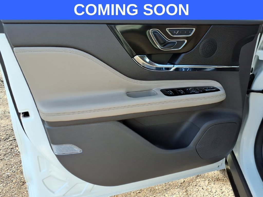Used 2023 Lincoln Corsair Reserve w/ Equipment Group 201A AWD/4WD image 13