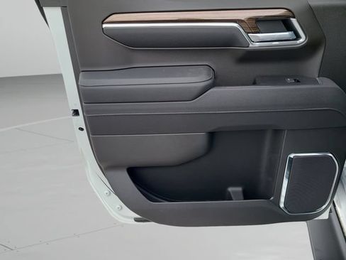 New 2026 Chevrolet Silverado 1500 LT Trail Boss w/ LT Trail Boss Premium Package AWD/4WD image 15