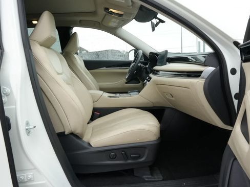 Certified 2023 INFINITI QX60 Pure FWD image 22