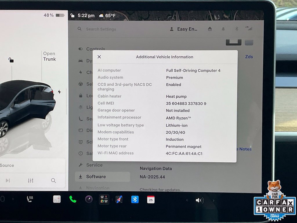 Used 2024 Tesla Model Y Long Range AWD/4WD image 45