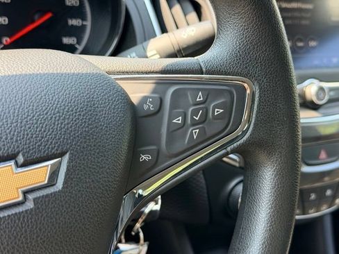 Used 2019 Chevrolet Cruze LT FWD image 9