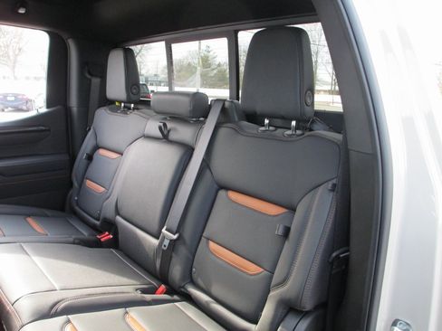 New 2026 GMC Sierra 1500 AT4 w/ AT4 Premium Package image 13