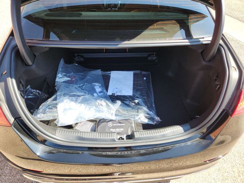 New 2025 Mercedes-Benz C 300 Sedan image 12