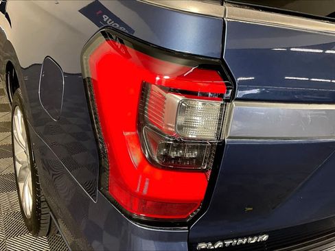 Used 2019 Ford Expedition Max Platinum AWD/4WD image 28