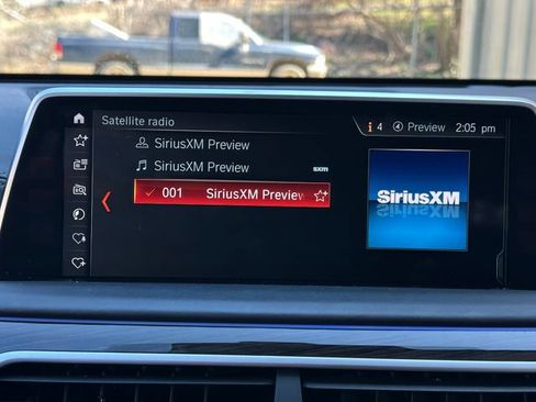 Used 2018 BMW 740e xDrive image 26