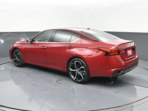 Used 2025 Nissan Altima 2.5 SR image 24