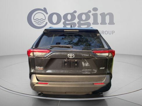 Used 2025 Toyota RAV4 XLE w/ Convenience Package FWD image 5