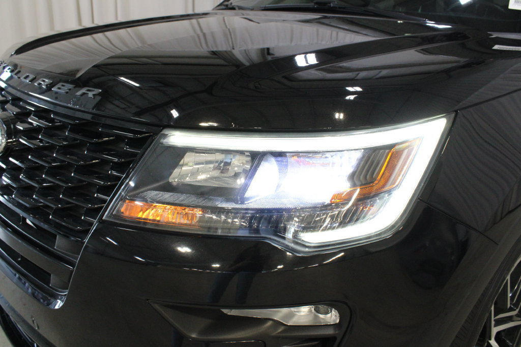 Used 2019 Ford Explorer Sport w/ Equipment Group 401A AWD/4WD image 36