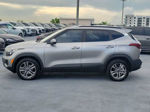 Used 2021 Kia Seltos S FWD image 3