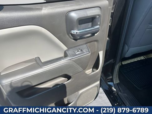 Used 2016 Chevrolet Silverado 1500 Custom w/ Custom Convenience Package AWD/4WD image 21