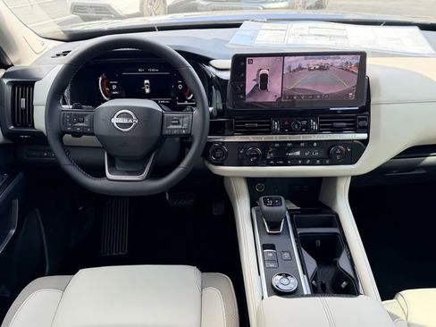 New 2026 Nissan Pathfinder SL w/ SL Premium Package image 11