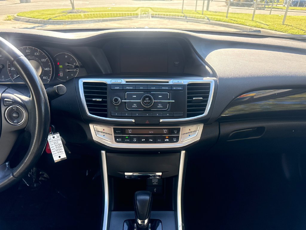 Used 2013 Honda Accord Sport image 18