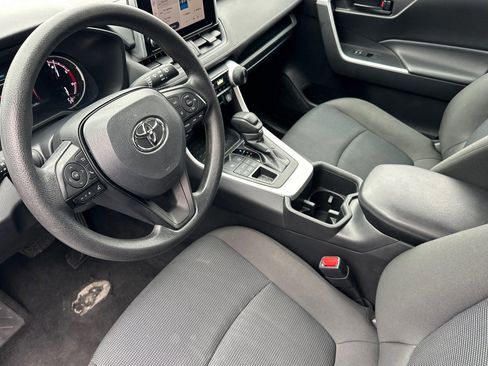 Used 2024 Toyota RAV4 LE image 10