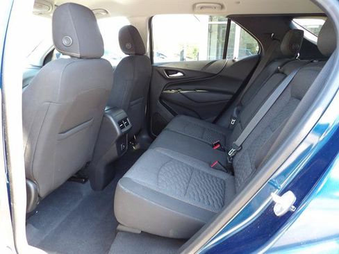 Used 2020 Chevrolet Equinox LT FWD image 30