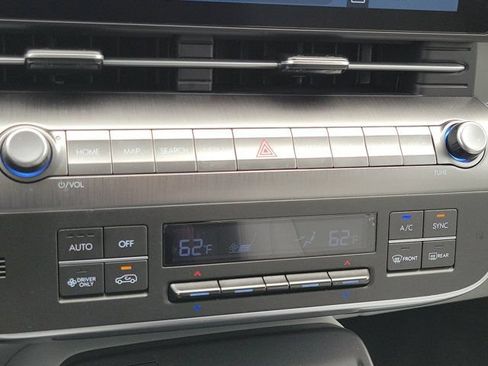 Certified 2025 Hyundai Kona SEL FWD image 27