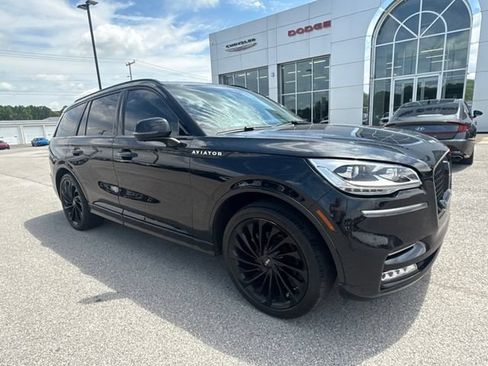 Used 2024 Lincoln Aviator Reserve w/ Equipment Group 201A AWD/4WD image 2