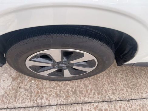 Used 2017 Subaru Forester 2.5i w/ Alloy Wheel Package AWD/4WD image 3