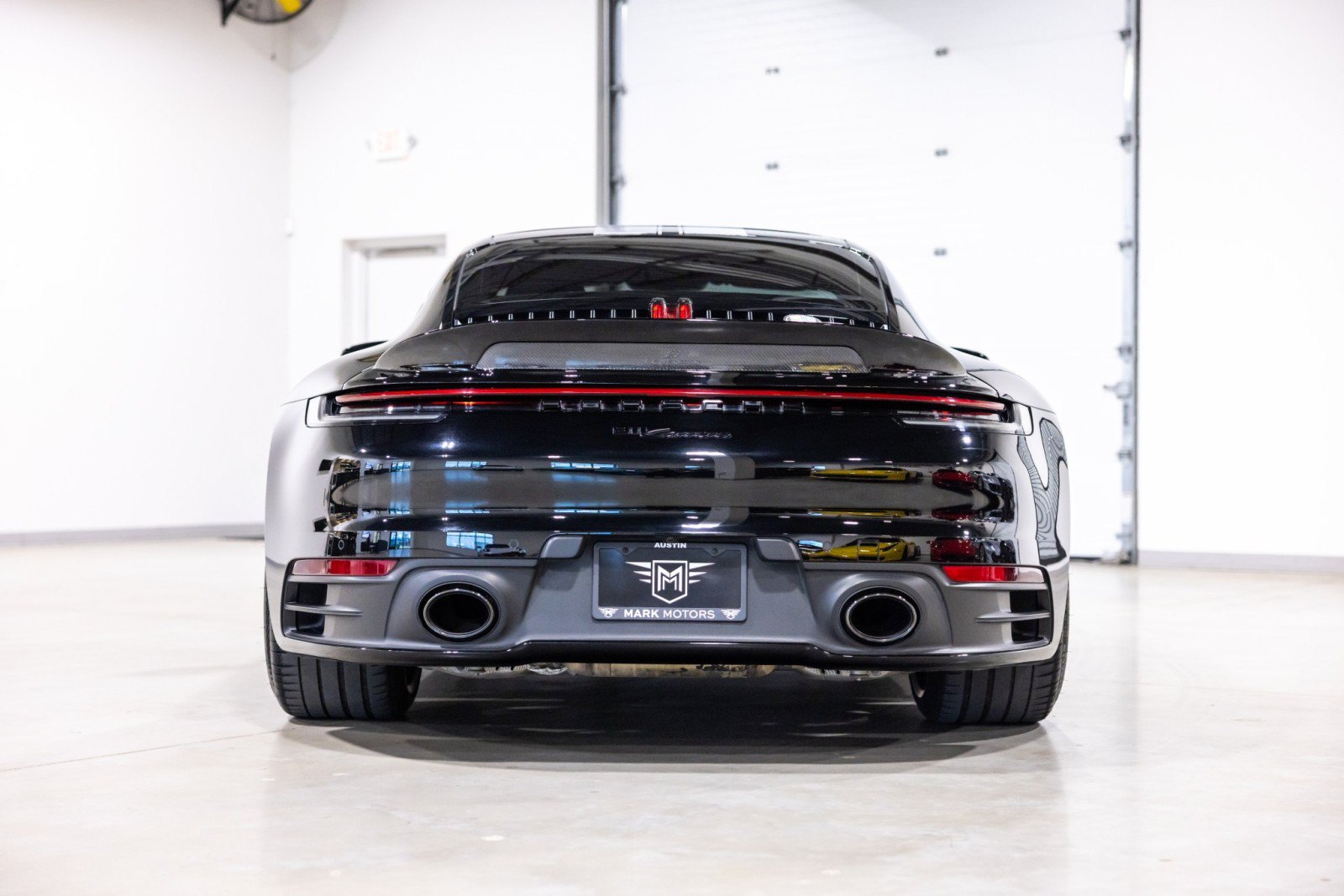 Used 2020 Porsche 911 Carrera RWD image 5
