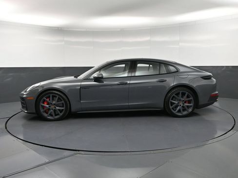 Certified 2025 Porsche Panamera 4S AWD/4WD image 2