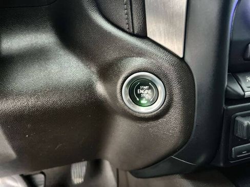 Used 2021 GMC Sierra 1500 SLT AWD/4WD image 16