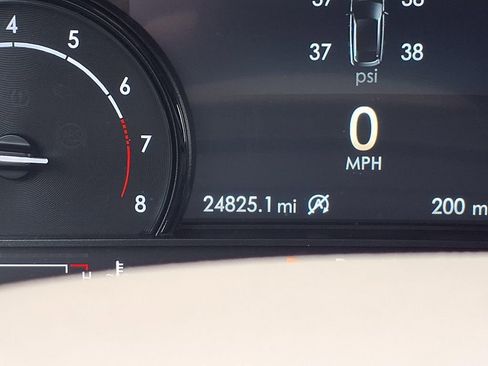 Used 2022 Lincoln Corsair AWD w/ Premium Package image 19