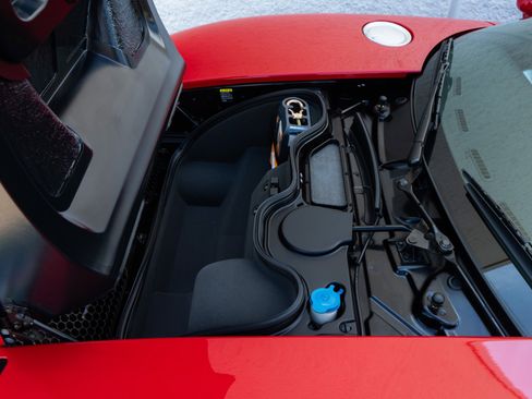 Used 2005 Ford GT RWD image 49