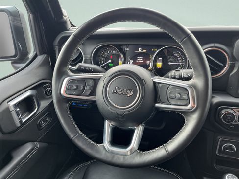 Used 2023 Jeep Wrangler Sahara w/ Cold Weather Group image 28