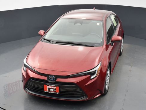 Used 2024 Toyota Corolla LE image 22