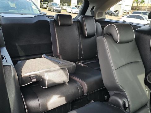 Used 2024 Honda Odyssey Elite image 11