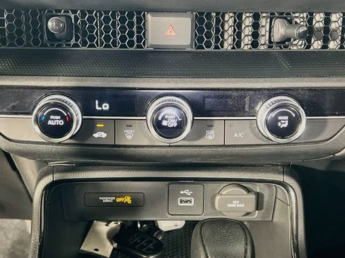 Used 2024 Honda CR-V LX image 23