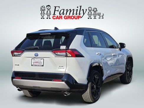 Used 2024 Toyota RAV4 XSE AWD/4WD image 4