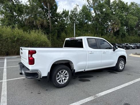 Used 2023 Chevrolet Silverado 1500 LT RWD image 3