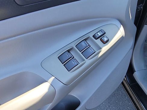 Used 2007 Toyota Tacoma PreRunner RWD image 19