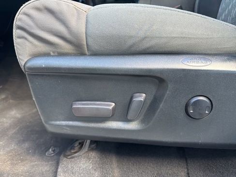 Used 2019 Toyota Tundra SR5 w/ SR5 Upgrade Package image 27