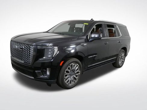 Used 2024 GMC Yukon Denali Ultimate AWD/4WD image 6