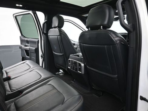 Used 2022 Ford F450 Platinum w/ FX4 Off-Road Package image 14