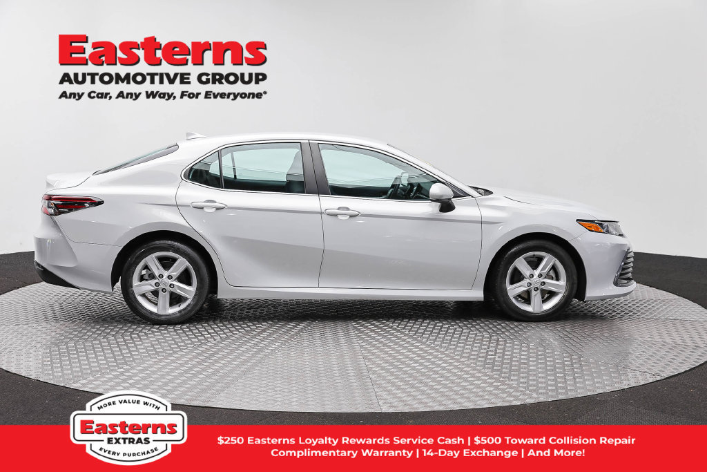 Used 2023 Toyota Camry LE FWD image 5