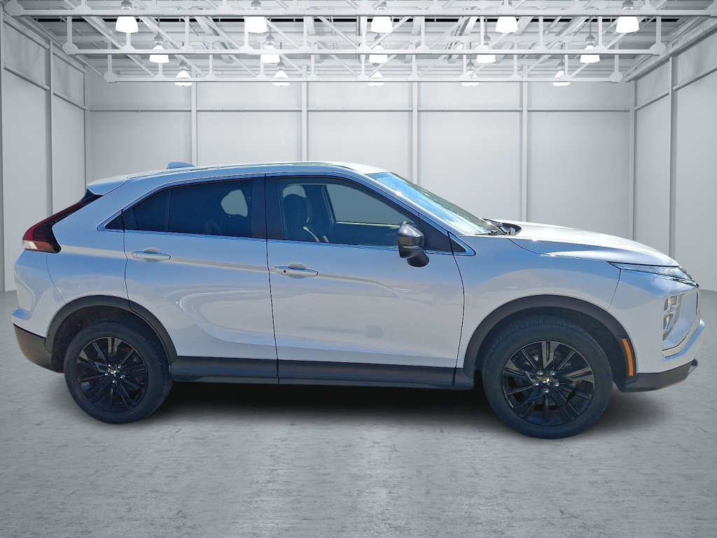 Used 2024 Mitsubishi Eclipse Cross LE AWD/4WD image 6