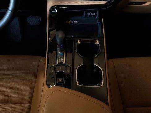 Used 2025 Lexus NX 250 FWD w/ Accessory Package (K3) image 15