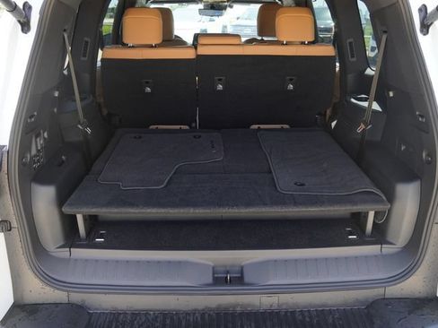 Used 2025 Lexus LX 700h Luxury w/ Appearance Package AWD/4WD image 12