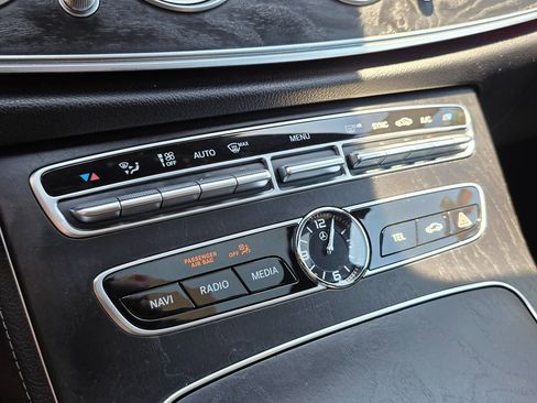 Used 2019 Mercedes-Benz E 300 image 36