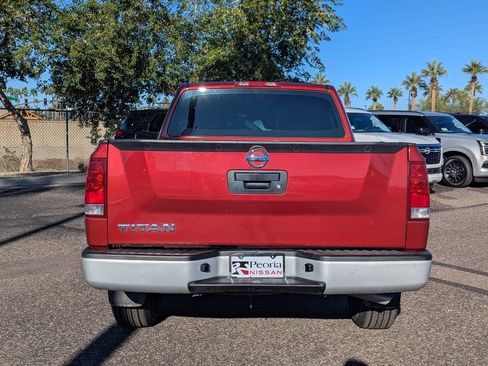 Used 2015 Nissan Titan S image 5