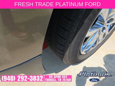 Used 2013 Ford Edge Limited AWD/4WD image 17