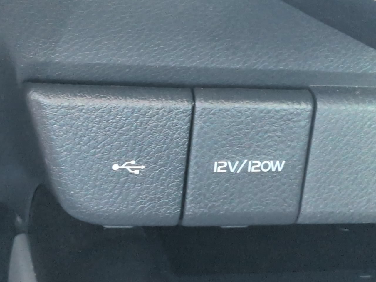 Used 2024 Toyota Camry SE w/ Audio Upgrade Package FWD image 21