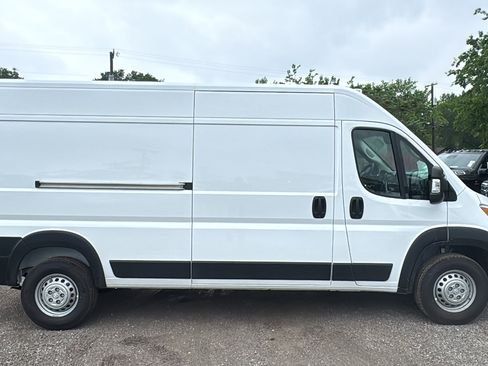 New 2026 RAM ProMaster 2500 FWD image 4