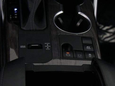 Used 2023 Toyota Highlander Limited image 20